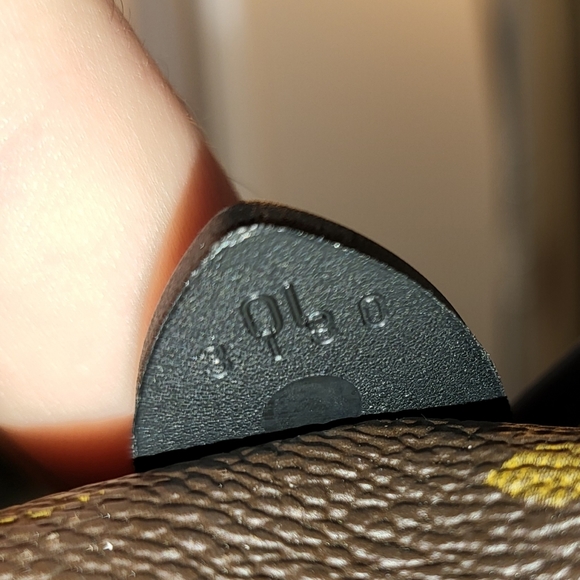 *SOLD*Waterproof Keepall 55 Bandouliere Monogram - Picture 12 of 16